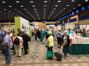 NGS-2013-Exhibit-hall-right