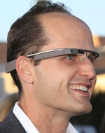 Google-Glass-user