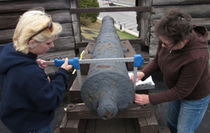 Cannon-at-Fort-William-Henry-300pw
